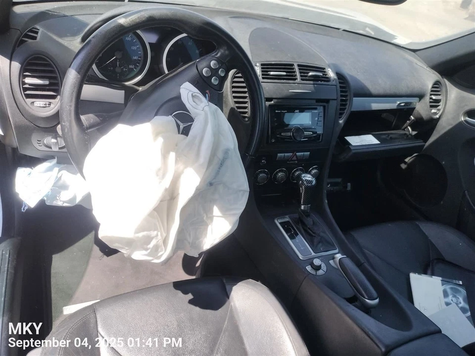 PASSANGER KNEE AIR BAG 1718600605 2006-2008 MERCEDES-BENZ SLK280 Foto 4 de 4