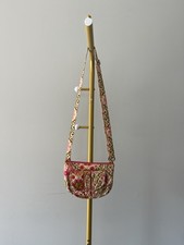 Vera Bradley Floral Crossbody Bag Zip Closure Adjustable Strap Pockets