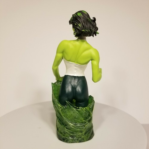 Jade Women of the DC Universe Series 2 Bust - Picture 3 of 12