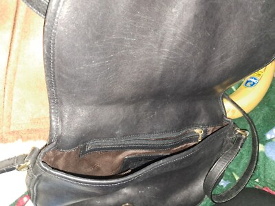 vintage coach black leather saddle bag With Buckle #9824 Classic