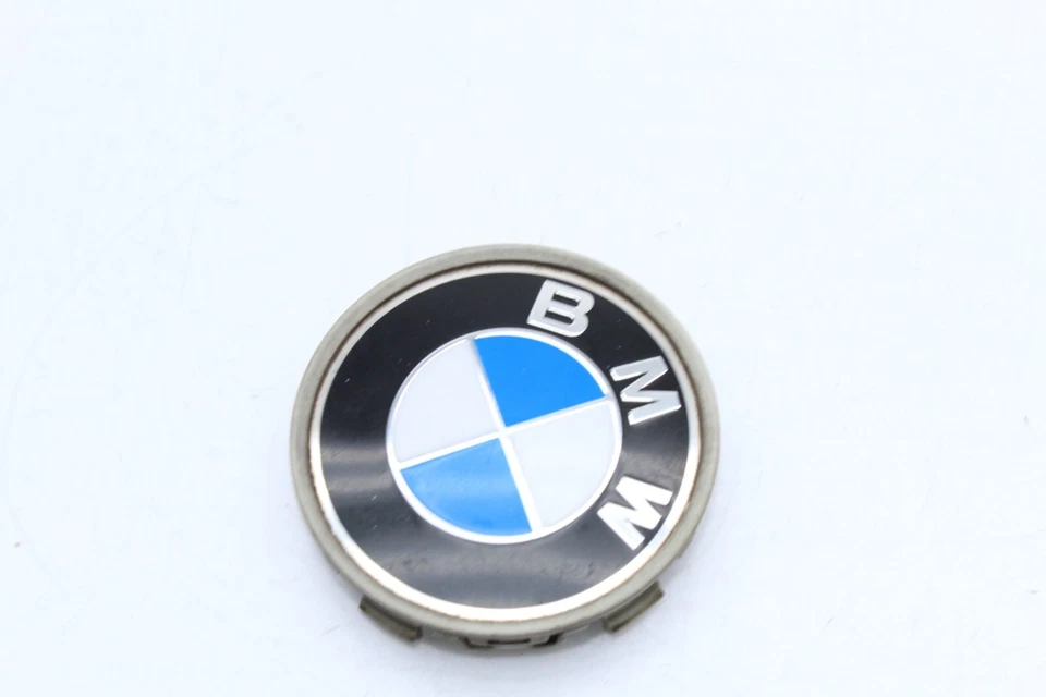 02-05 TAPA CENTRAL RUEDA BMW 745LI Q8462 Foto 3 de 4