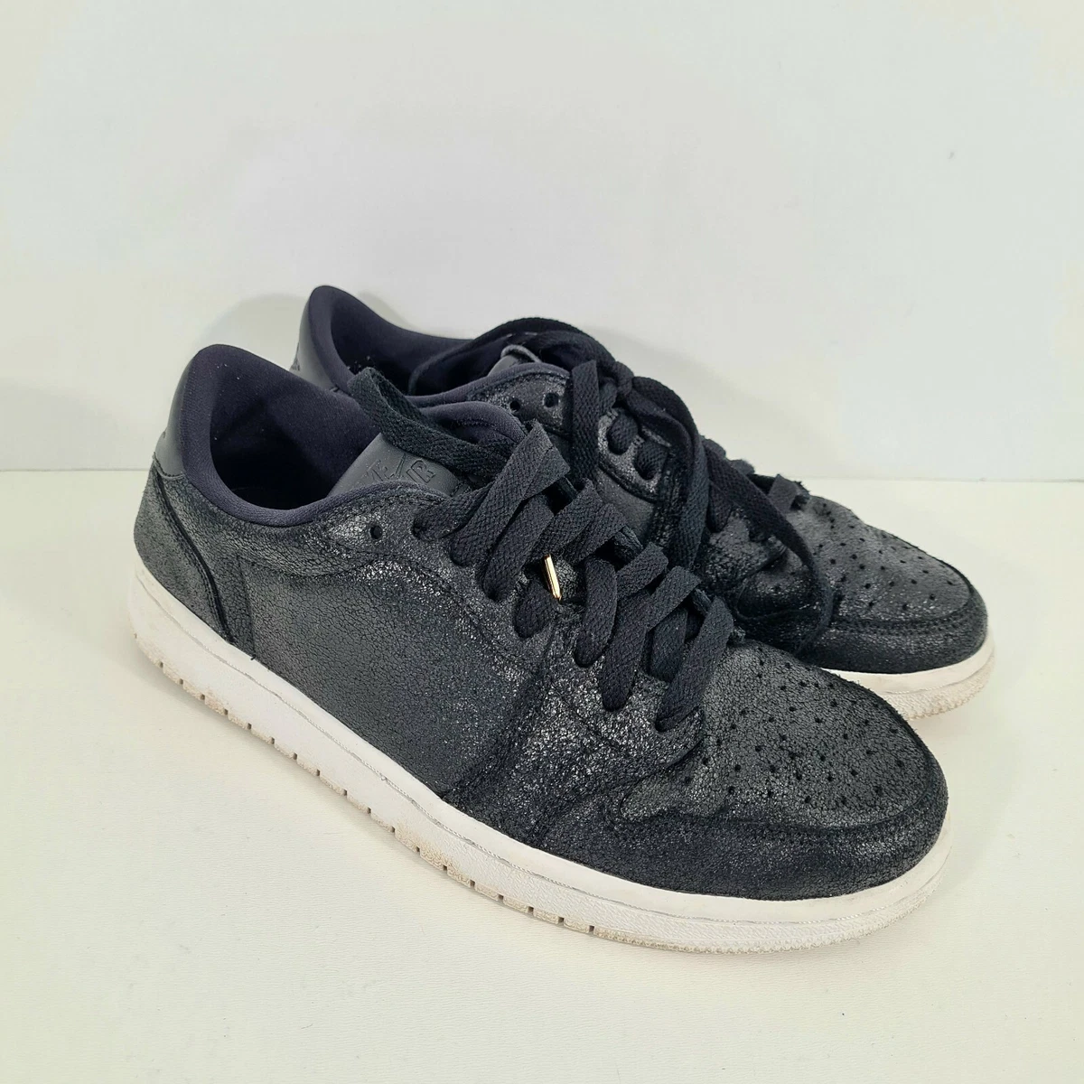 Nike wmns air jordan clearance 1 retro low ns