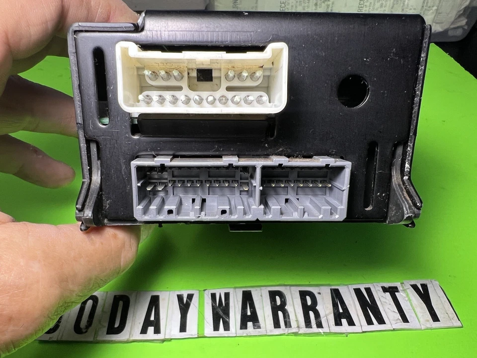 98-00 YW7T-13C788-AA CROWN VIC/GRAND MARQUIS (LCM) MÓDULO DE CONTROL DE ILUMINACIÓN OEM Foto 4 de 4