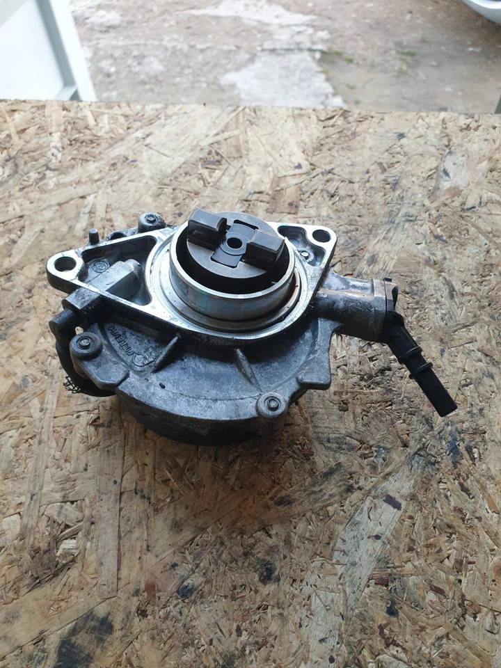 BMW MINI COOPER S 2009 R56 bomba de vacío de freno ref J18 Foto 3 de 3