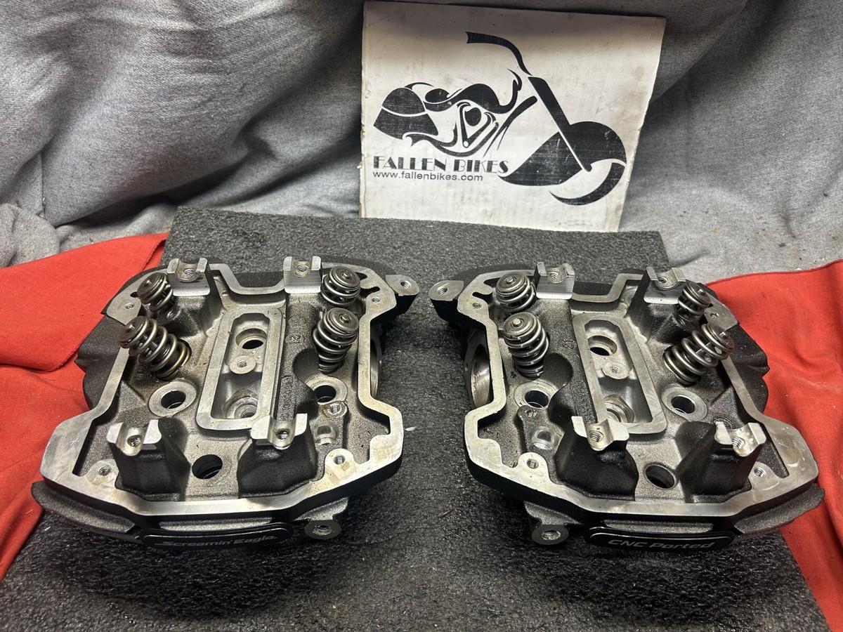 Harley-Davidson Milwaukee 8 Screamin' Eagle Cylinder Heads