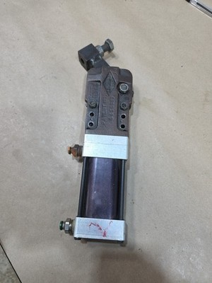 DESTACO 835 Clamp