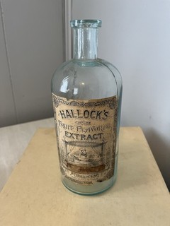 Bottiglia di estratto Hallocks aromatizzata alla frutta pesca Port Jervis NY
