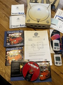 Sega Dreamcast Console Bundle - 4 Controllers, 2 VMU, Metropolis Street Racer