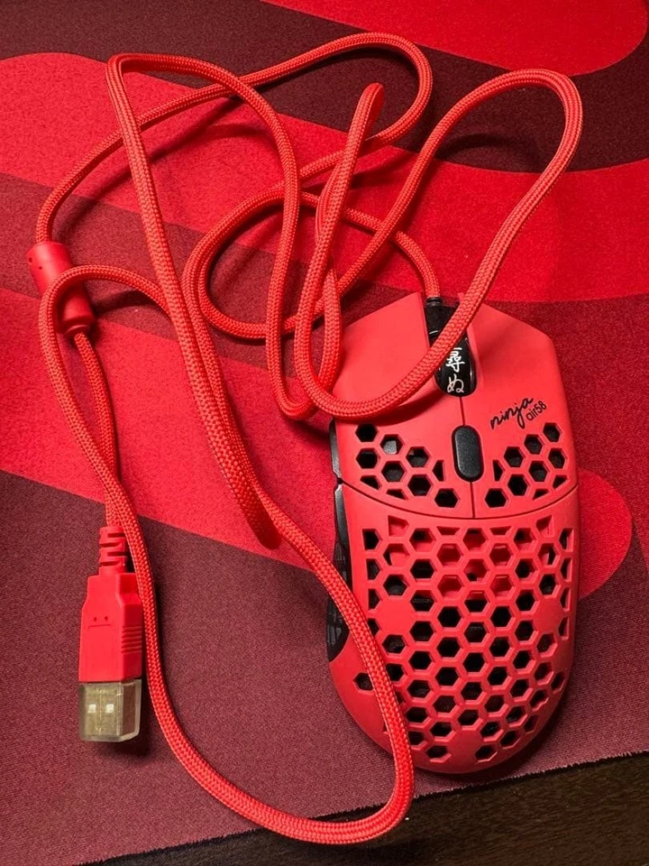 Finalmouse Air58 Ninja Gaming Mouse - Cherry Blossom Red w/box - Image 3 of 4