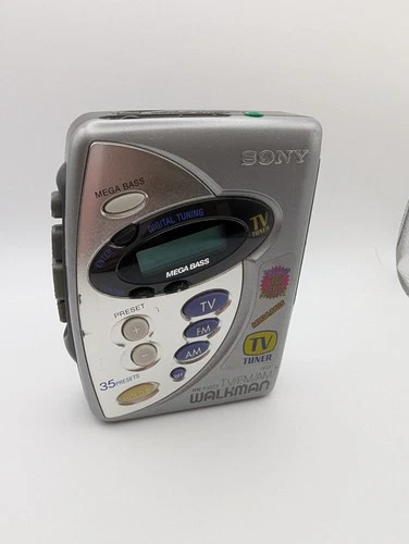 Vintage sony walkman megabass cassette player WM-FX467. battery operated. works
