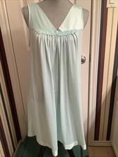 Vanity Fair Nightgown Women's Blue V-Neck Embroidery Sleeveless Medium
