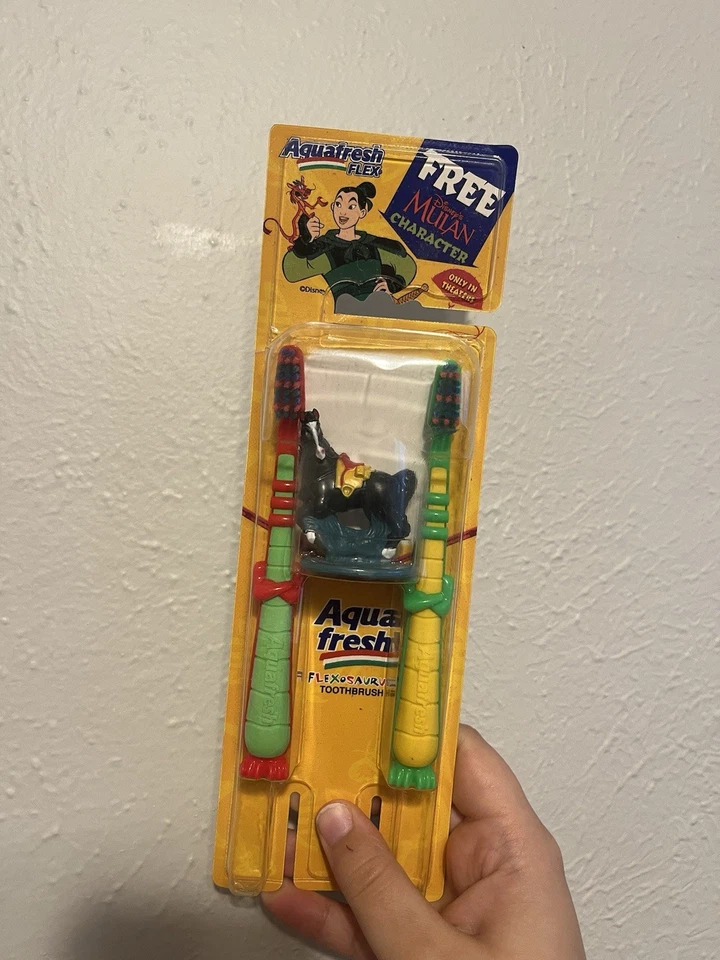 Juego de 2 cepillos de dientes Aquafresh Flex Flexosaurus para niños Disney Mulan vintage 1998 Foto 3 de 4