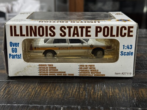 Limited Edition 2000 Ford Crown Victoria Illinois State Police Interceptor 1:43 - Picture 4 of 9