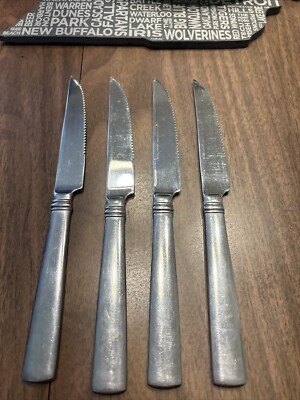 Reed Barton Stainless Steak Knife Regent 18/10 Serrated Glossy Flatware 4 Pc
