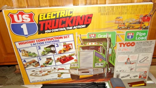 Vintage Tyco Electric Trucking Highway Construction Set  US1  US 1 W/ Trucks