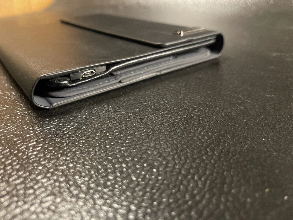 Lifeworks -BT Keyboard Case for 7" & 8" Tablet Folio Case Magnetic Folding - Image 2 of 4