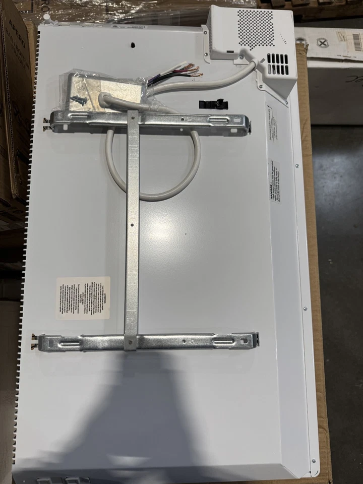 Calentador de espacio de montaje en superficie ConvectAir 7360-C20-BB blanco Foto 2 de 4