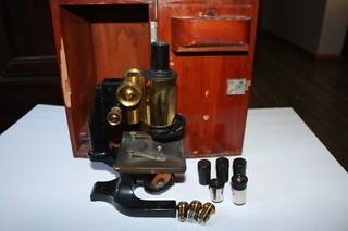 Vintage brass Spencer Microscope Aloe Co. No. 75659 w/ extra optics & wood case