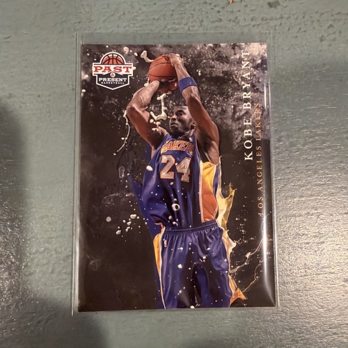 Kobe Bryant #6 2011 Panini Past and Present Raining 3's card