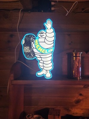 3D-DRUCK MICHELIN MANN BIBENDUM LEUCHTKASTEN MANN HÖHLE HAUSBAR KOSTENLOSER VERSAND