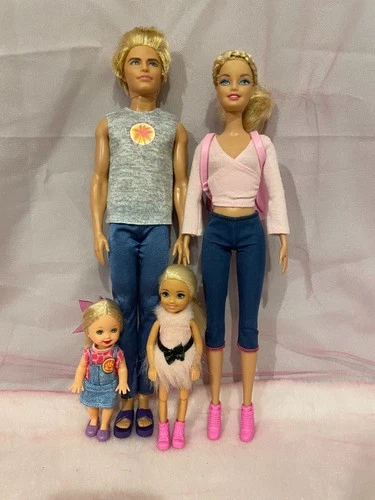 Family Dolls Set of 4 People with Mom, Dad, 2 Kids and a Puppy