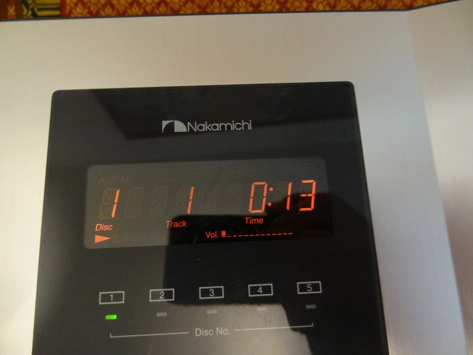 Nakamichi SoundSpace 8 5 Bank CD Player +Subwoofer +2 Speakers +Cables +Remote - Image 4 of 4