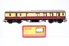 Hornby OO Gauge R4449A BR (ex LMS) Corridor Brake 3rd Class Coach No.M5598M - Bo