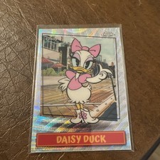 Daisy Duck Topps Disney Neon Chrome Snap It Card #MSSP-5 