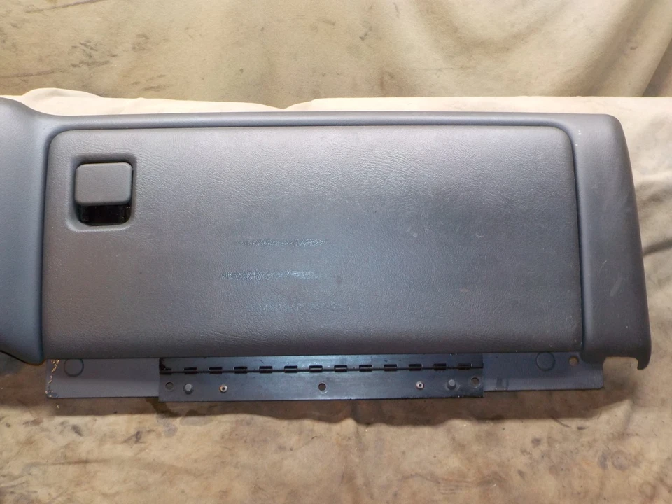 00-02 Chevy Silverado 2500 Graphite glove box dash bezel w ashtray outlets - Image 2 of 4