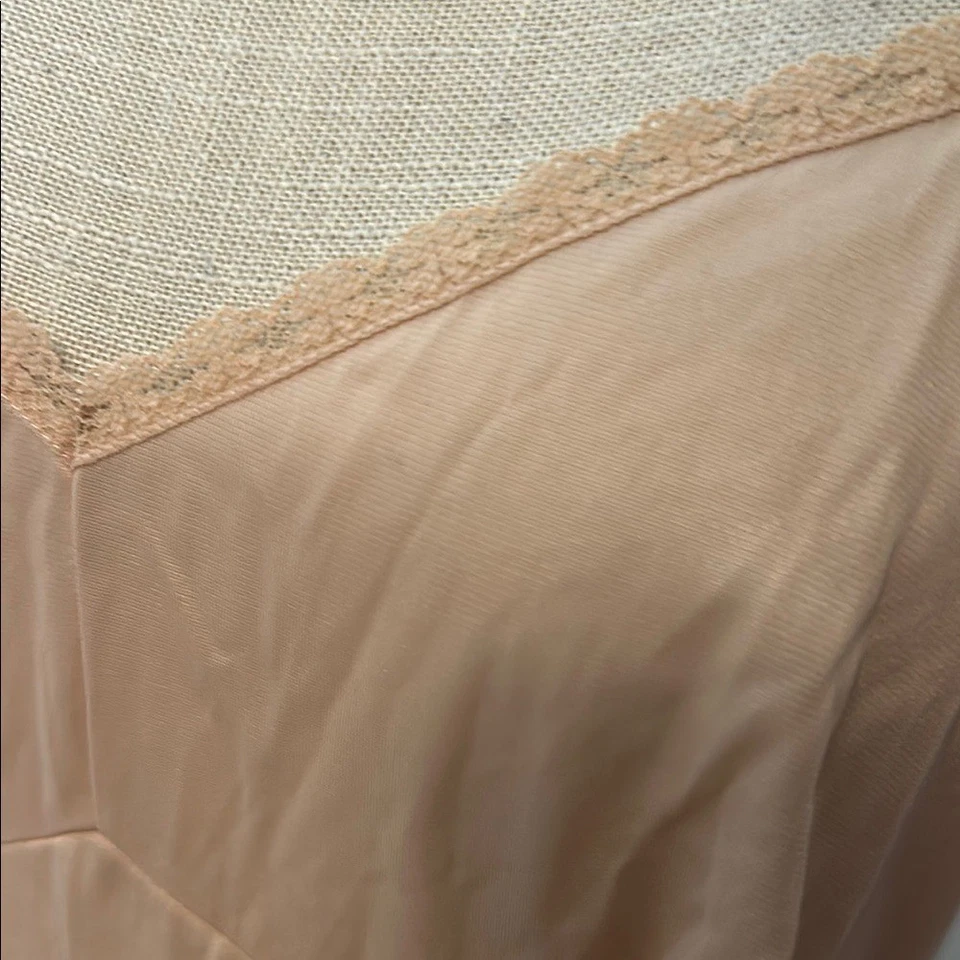 Elegante Slip Vintage Gossard Artemise Bronceado con Encaje Foto 3 de 4
