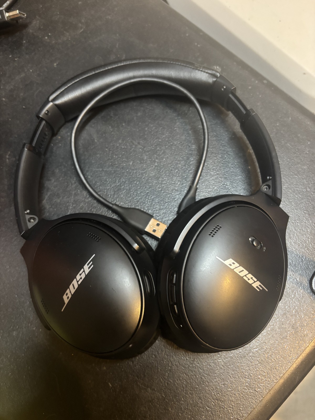 BOSE QUIETCOMFORT 45 WIRELESS OVER-THE-EAR HEADPHONES  BLACK-image