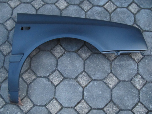 Kotflügel vorne rechts VW Golf 3 schwarz