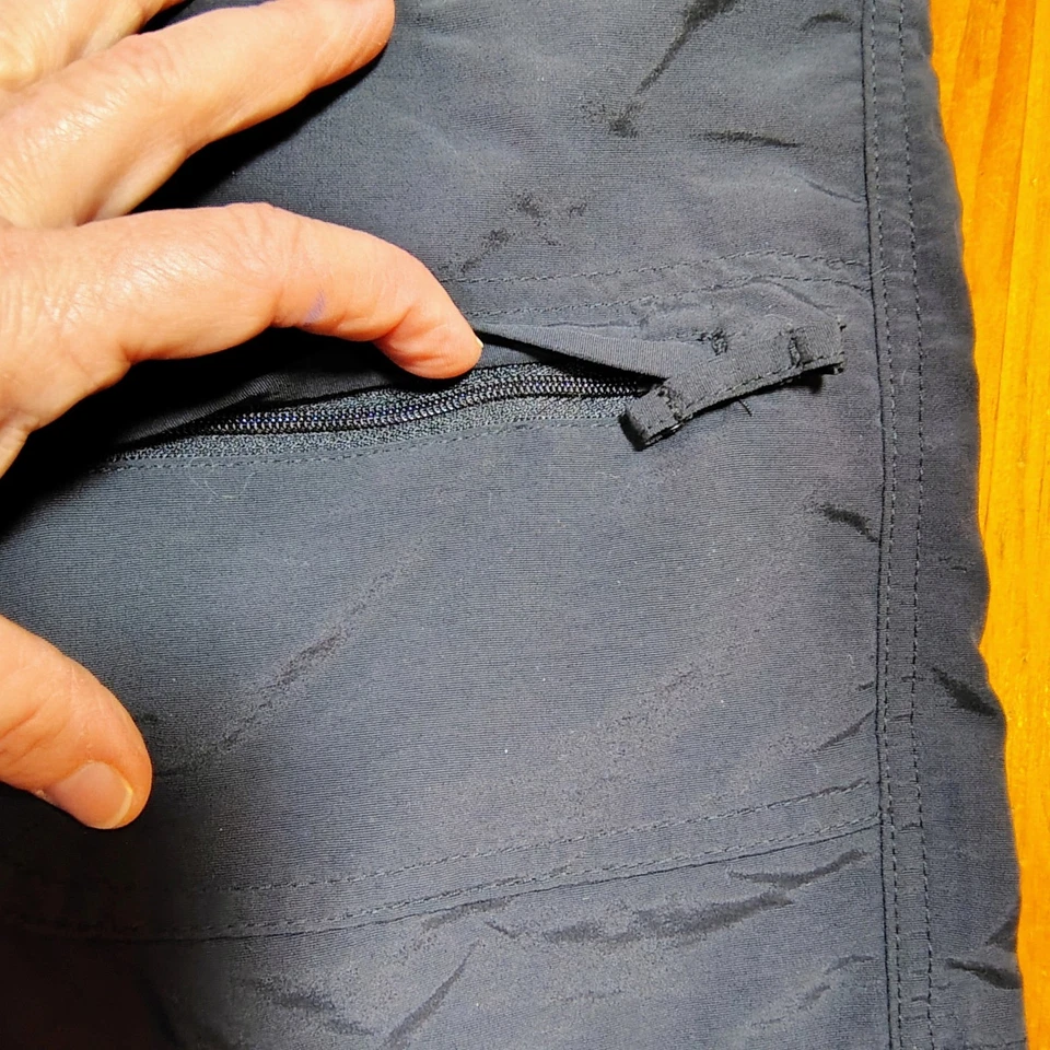 Pantalones Cortos Carga World Wide Sportsman Mujer Negros Talla 12 Nylon Bolsillos con Cremallera Exterior Foto 3 de 4