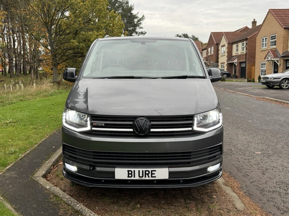 VW Transporter T6 T32 2.0TDI Bi Turbo 4motion 204ps Euro 6 - Image 3 of 4