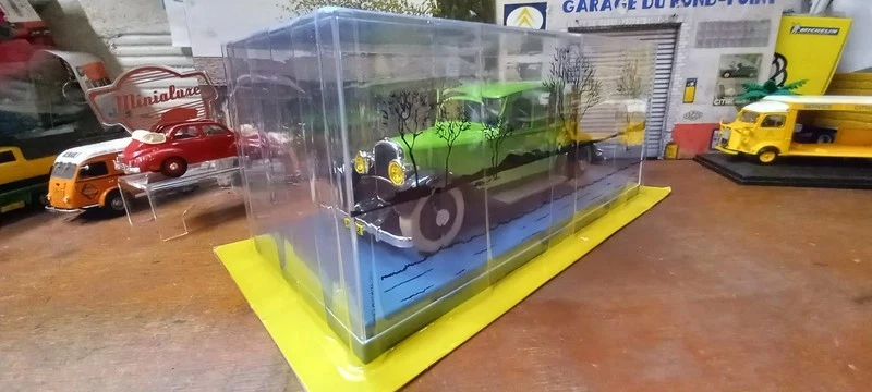 Tintin - voiture de Mitsuhirato le lotus bleu - Atlas Hergé 1/24 - Photo 2/4