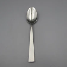 Mikasa 18/10 Stainless Essex Satin Dinner Spoon New