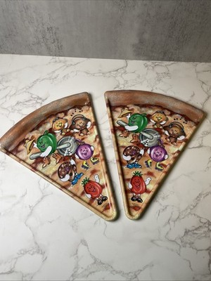 2 Vintage 90s Deborah Mallow Pizza Slice Shaped Plastic Party Plates
