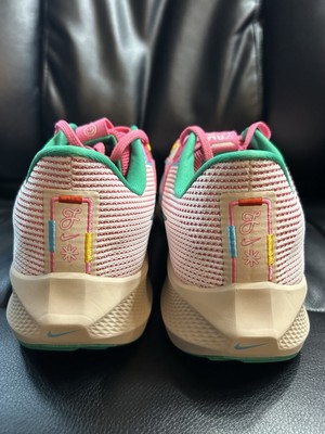 Size 15 Nike Air Zoom Pegasus 40 Familia Sail Green Sanddrift Mens FN0599-100 Rare Nike Air Zoom Pegasus 40 Familia M 6 W 7.5 Sail Green  main image 2