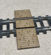 00/HO Gauge. 5x Station Barrow  Crossings. Railway