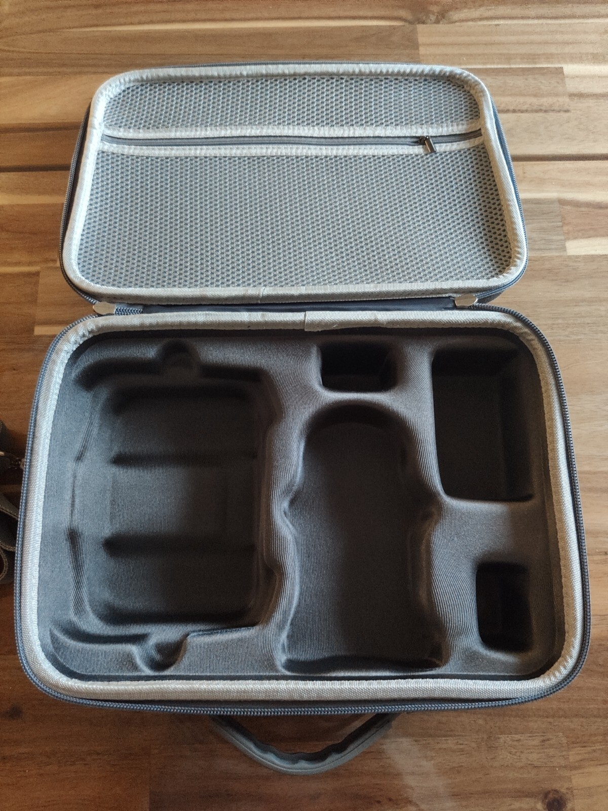 Sacoche de voyage DJI Mini 3 Pro idéale pour randonnée et drone