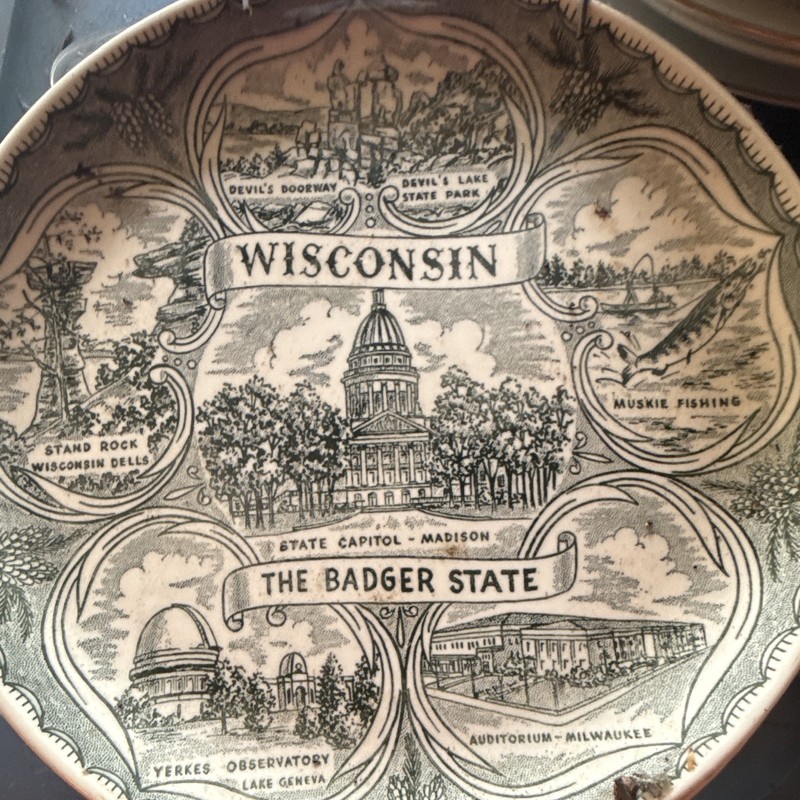Wisconsin “The Badger State” Souvenir Plate - State Capitol Madison, Milwaukee