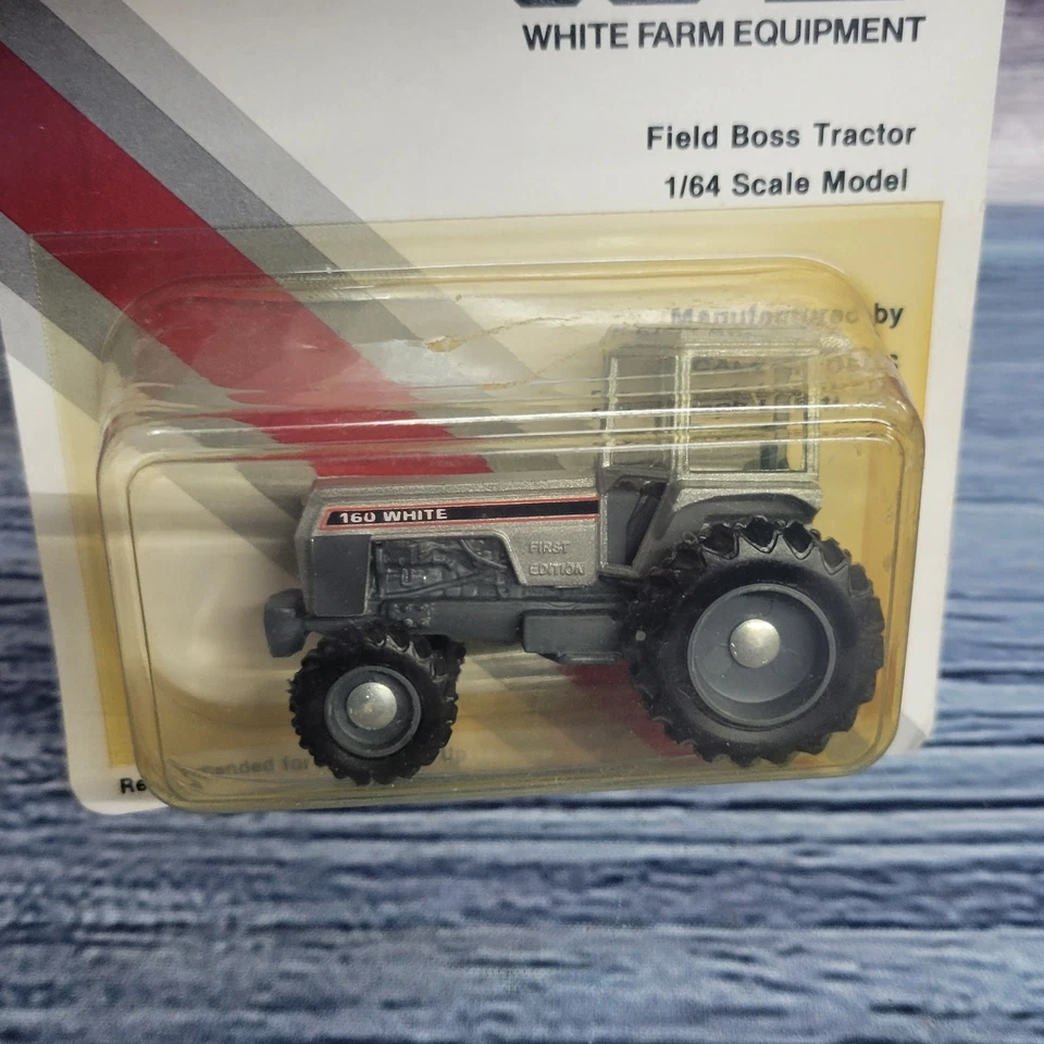 De colección 1987 Modelos a escala WFE escala 1/64 White Field Boss 160 tractor 4x4 plateado Foto 2 de 4
