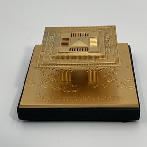 2010 Shanghai World Expo China Pavilion Model Gold Tone Souvenir Collectible