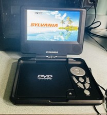Sylvania 7 Portable DVD Player Swivel Screen SVD7040 Black- TESTED W Cord No R