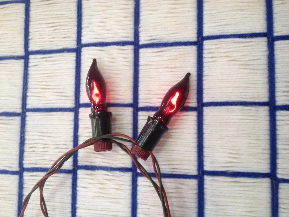 CARDof 2 PURPLE FLICKER FLAME LIGHT BULB E12 candelabra C7 flickering 1w 7¢*ship - Image 2 of 4