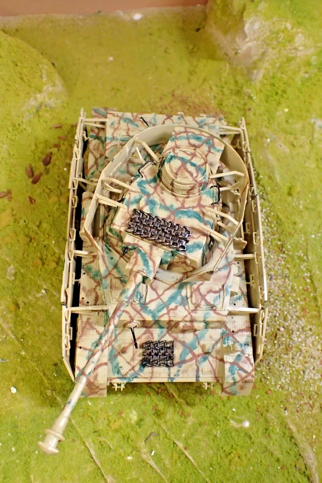 Built Painted Tamiya 1/35 German Panther Pz Kpfw IV tank & infantry lot - Image 4 of 4