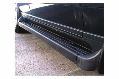 RANGE ROVER P38 - Rubber Tread Side Step Set with Front Mud Flaps STC8505AA New