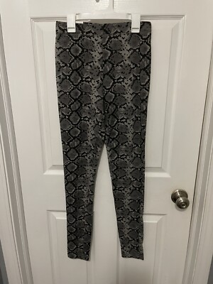 NEW Serra Women's Super Soft Leggings Snake Print Black Gray Small 4/6