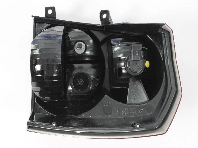Conjunto de lámpara trasera lateral del conductor Dodge Caliber 2008-2012 OEM Mopar 5160361AA Foto 2 de 4