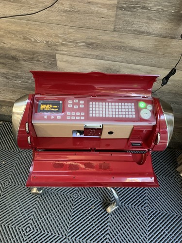 Cricut Cake CCA001 Electronic Cutting Machine for Cake Decorating - Looks New - Picture 3 of 14